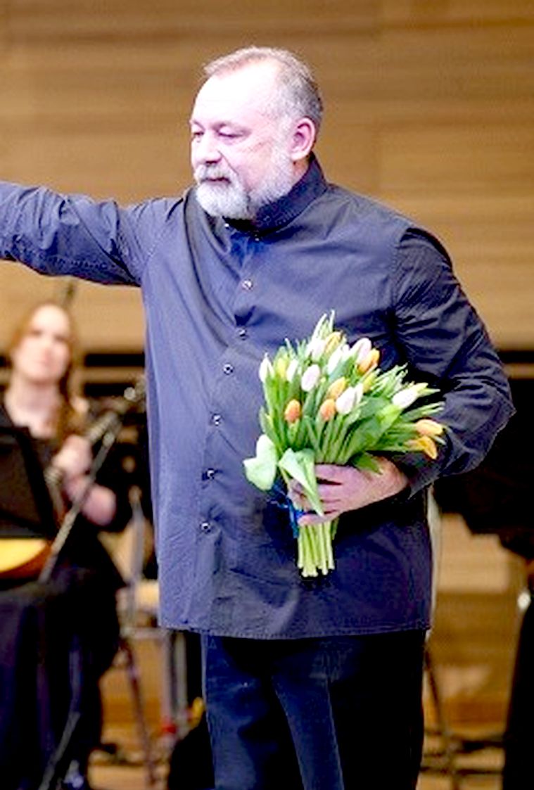 Николай Азаров